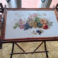 Tavolino pieghevole vintage in bambù e ceramica de