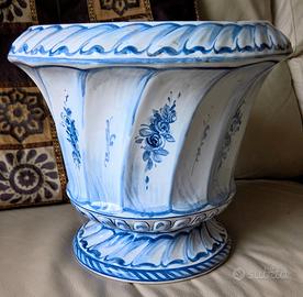 Vaso in ceramica firmato Soravia