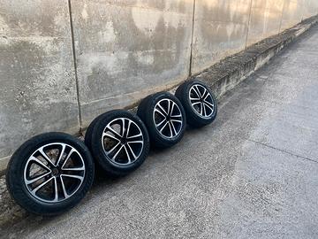 4 cerchi in lega wolkswagen + gomme invernali 