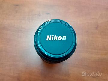Nikon 70–210mm f/4–5.6 D AF – Teleobiettivo zoom