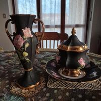 FIORIERA E TERRINA CON PIA TTO  IN CERAMICA