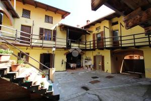 CASA SEMINDIPENDENTE A MAGNANO