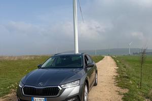 Skoda Octavia 2.0 TDI EVO SCR DSG Wagon Executive