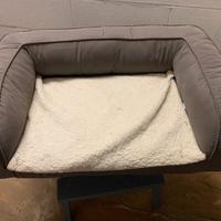 Divano ortopedico per cani grigio