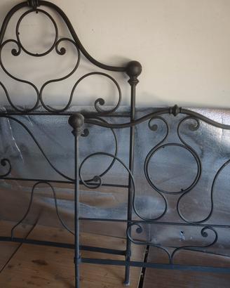 letto una piazza in ferro battuto