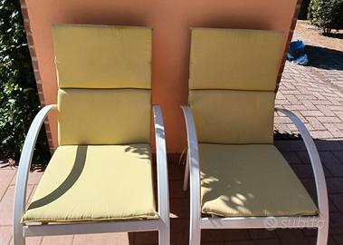 set divanetto e 2 poltrone