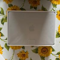 Apple PC Portatile MacBook Air 2022 con chip M2