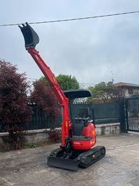 E99 Mini escavatore Kubota U15 allargabile