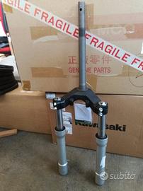 Forcella Peugeot Geopolis 400