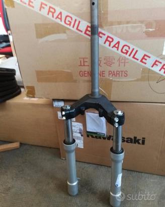 Forcella Peugeot Geopolis 400