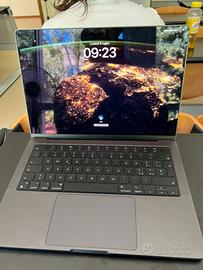 Macbook pro M4 512 gb SSD 16 ram 10 gpu 10 cpu