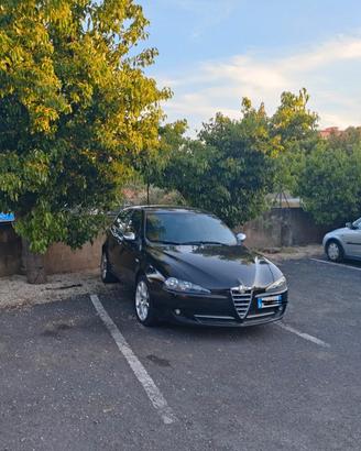 alfa romeo  147  versione black line 1.9 JTD 