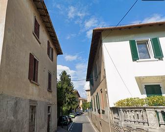 Monolocale strategico a due passi dalla dogana