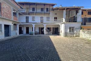 CASA SEMINDIPENDENTE A PEROSA CANAVESE