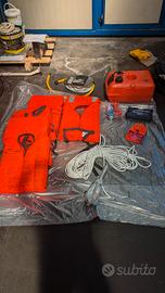 giubbotti salvataggio e serbatoio 