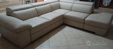 Divano letto in pelle in buono stato
