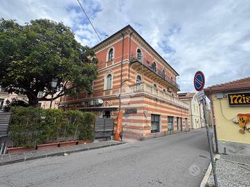 5 LOCALI A CATANZARO