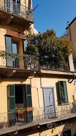 Bilocale Navigli Ticinese via Meda