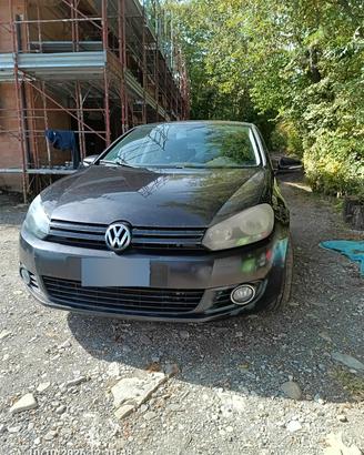 Volkswagen Golf VI 