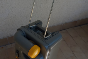 Cassetta wc estraibile CON MANICO E RUOTE