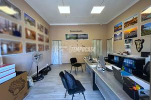 Negozio a Fiumicino Via SANLURI 1 locali