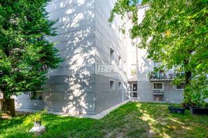 TRILOCALE RISTRUTTURATO CON GIARDINO CONDOMINIALE