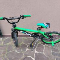 bicicletta BMX