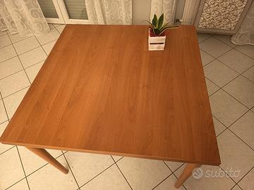 tavolo 100x100 allungabile 