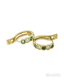 Orecchini in oro giallo con diamanti e smeraldi