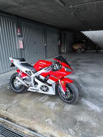 Yamaha Yzf-R1