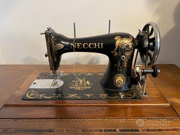 Macchina da cucire Necchi