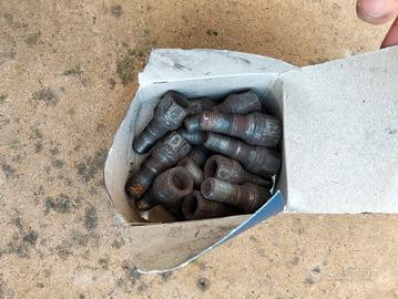 bulloni per cerchi Citroen 