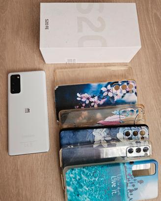 Samsung S20FE SM-G780G/DS Cloud White con 6 cover