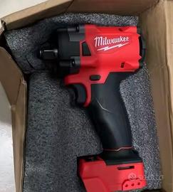 Milwaukee Avvitatore ad impulsi elettrico 300N.M