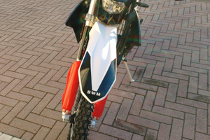 Moto SWM 125 4 t
