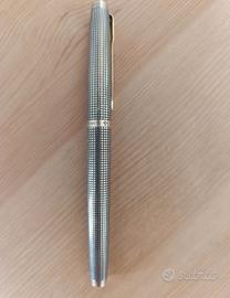 penna stilografica Parker laminata oro 14k 