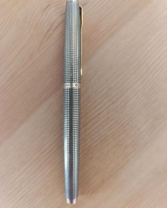 penna stilografica Parker laminata oro 14k 