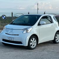 Toyota iQ 1.0 Lounge CVT 2012 Automatica