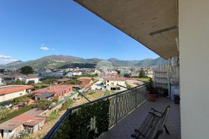 2 LOCALI A SANTA MARIA LA CARITÀ