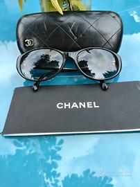 occhiali da sole Chanel 