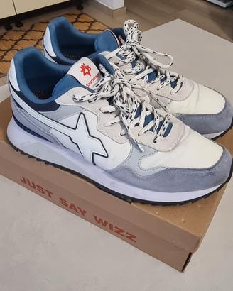 W6YZ sneakers