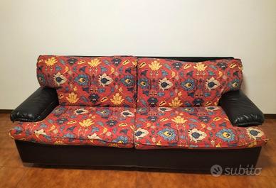 Divano in pelle nera 