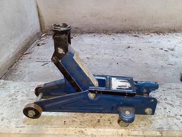  crik per auto 