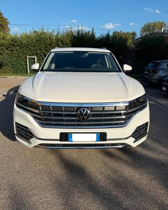 Volkswagen Touareg 3.0 V6 TDI - 4X4 - PELLE - NAV.