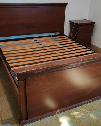 Letto Matrimoniale e 2 Comodini in legno