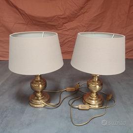 Due lampade da comodino