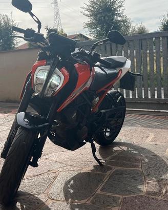 KTM duke 125 prezzo trattabile