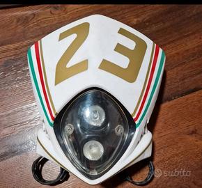 cupolino moto con fanale universale 