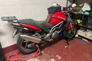 Cagiva Raptor 650 ie Rossa 2006 50000km