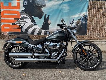 H-D Softail Breakout 117 NEW MODEL